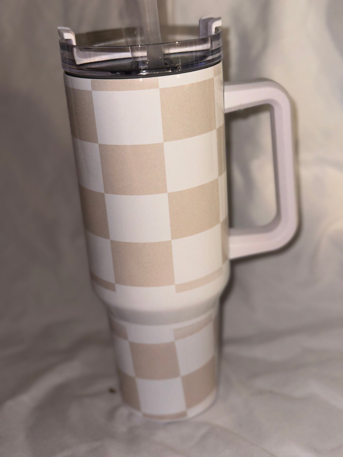 Checkered 40 oz tumbler